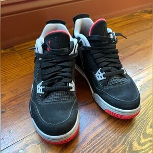 Nike Air Jordan 4 Retro "Bred" Sneakers